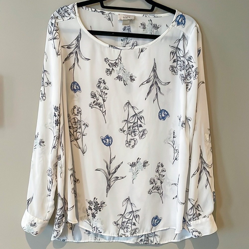 LOFT Floral Roll Tab Sleeve Blouse White Blue Sheer Tunic Top Size M